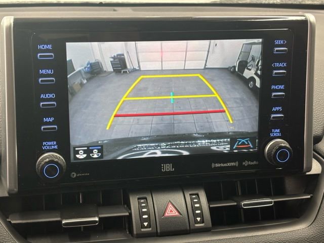 Used 2020 Toyota RAV4 XLE Premium image 27