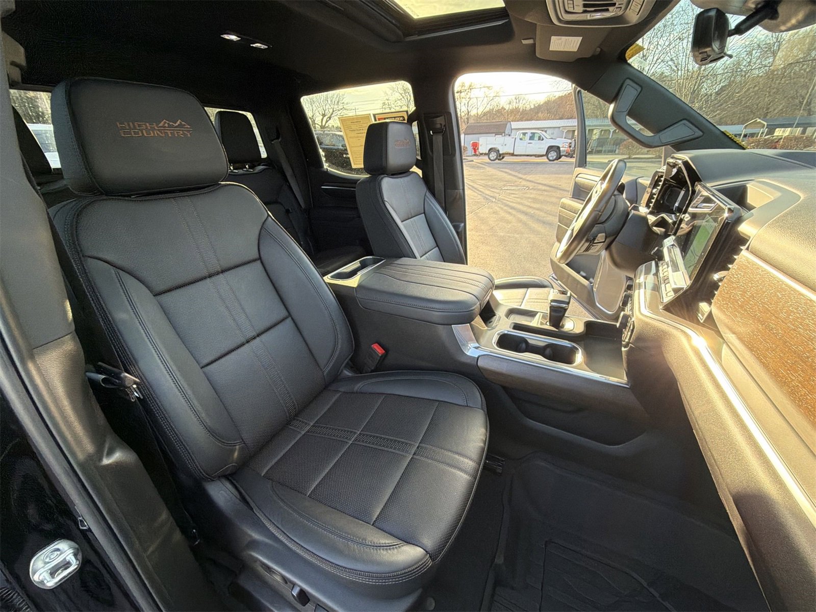 Certified 2025 Chevrolet Silverado 1500 High Country w/ High Country Premium Package image 28