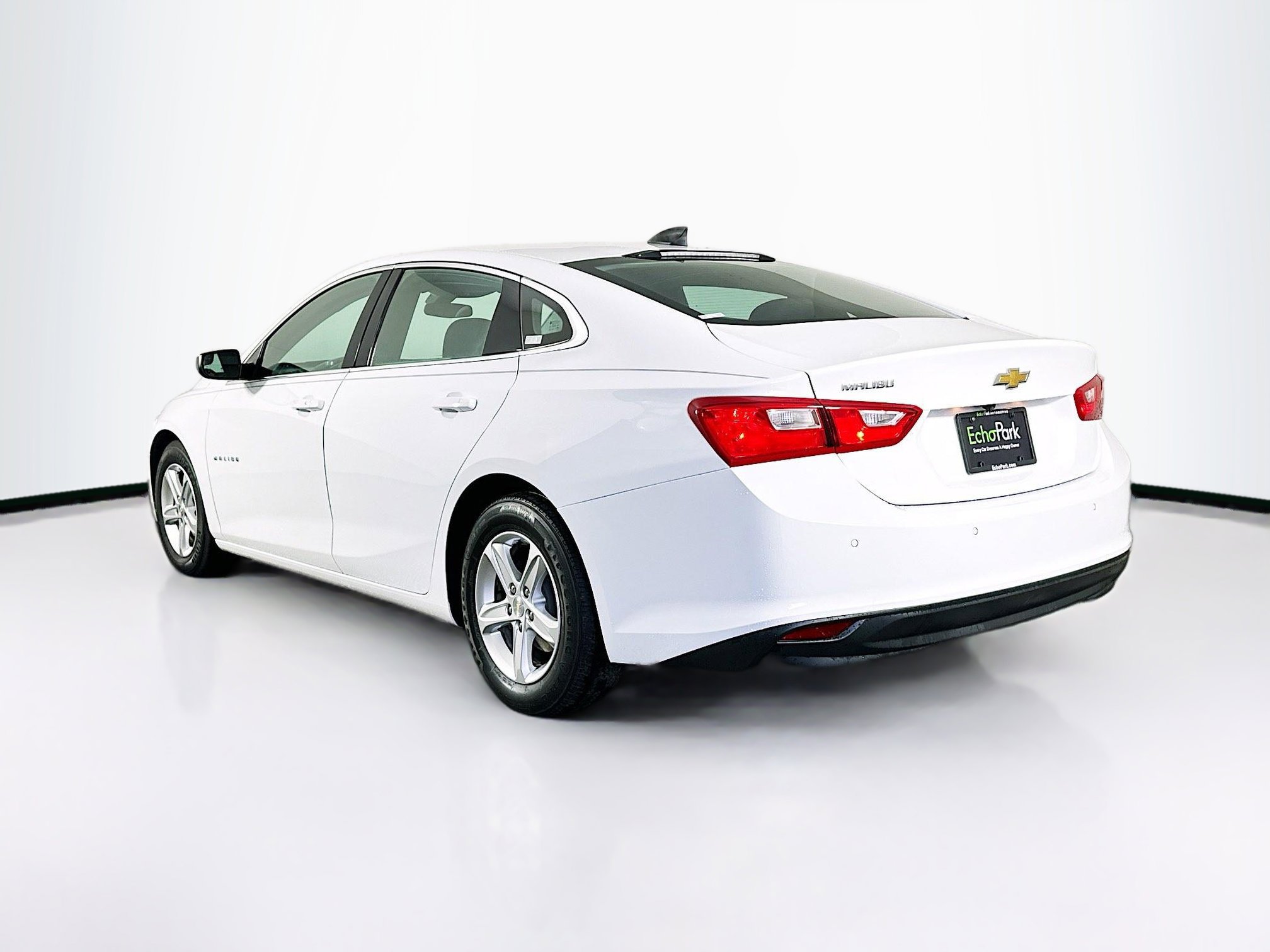Used 2022 Chevrolet Malibu LS image 5