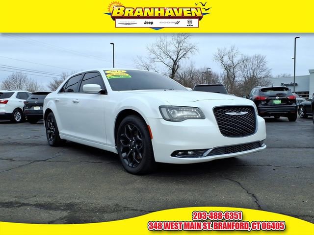 Used 2019 Chrysler 300 S image 1