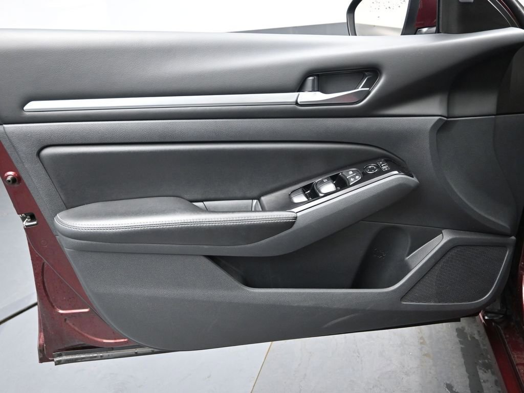 Used 2023 Nissan Altima 2.5 SV image 26