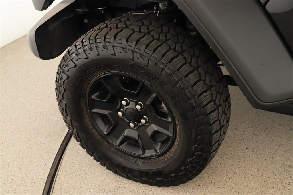 Used 2023 Jeep Gladiator Mojave w/ Cold Weather Group image 28