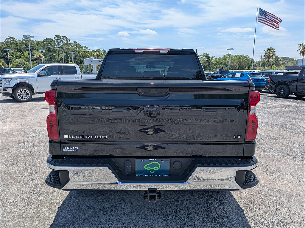Used 2023 Chevrolet Silverado 1500 LT AWD/4WD image 6
