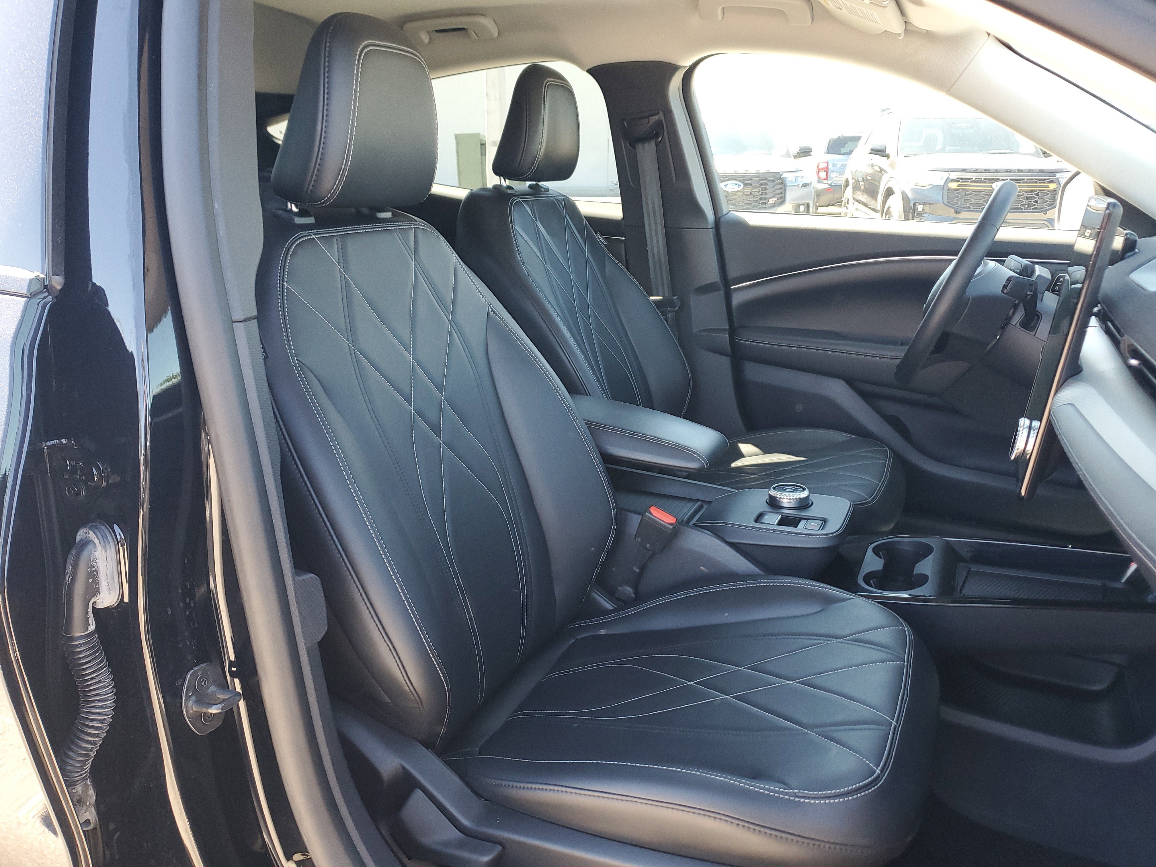 Used 2023 Ford Mustang Mach-E Select image 19