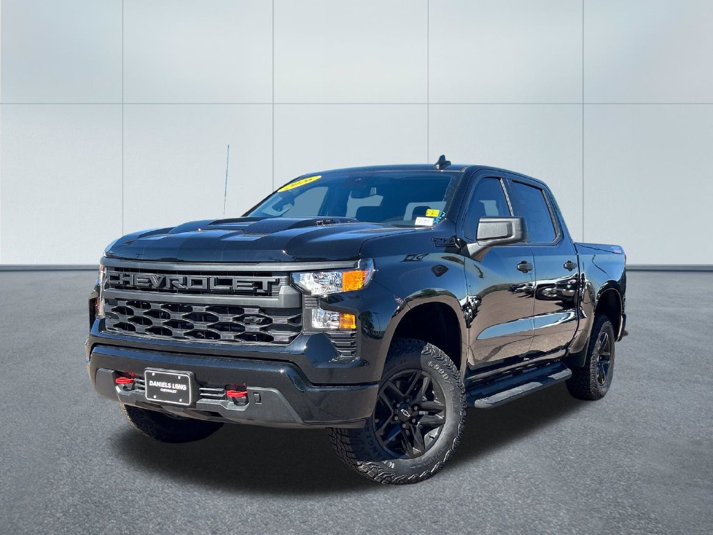 New 2026 Chevrolet Silverado 1500 Custom Trail Boss w/ LPO, Dark Essentials Package AWD/4WD 360° Tour