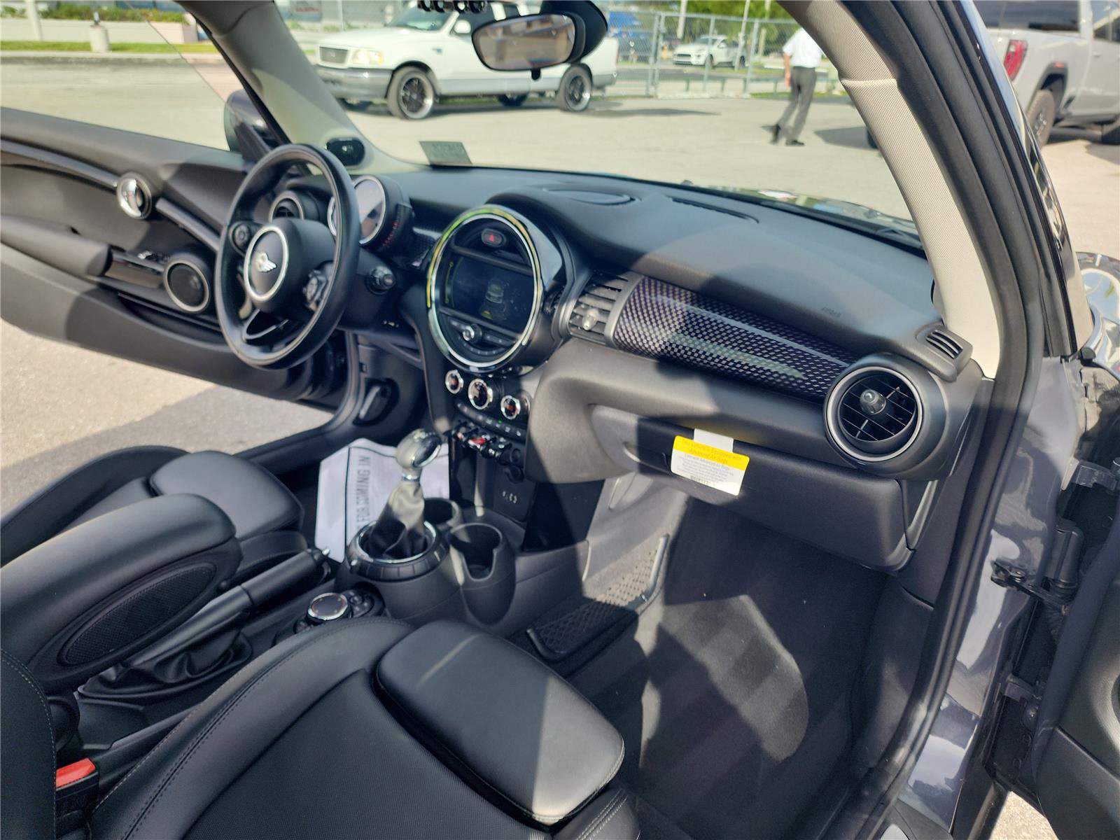 Used 2015 MINI Cooper S image 21