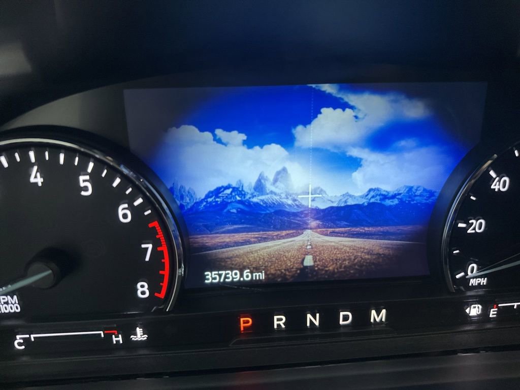 Used 2020 Ford Explorer XLT image 13