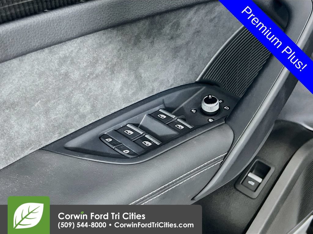 Used 2025 Audi SQ5 Premium Plus w/ Premium Plus Package AWD/4WD image 12