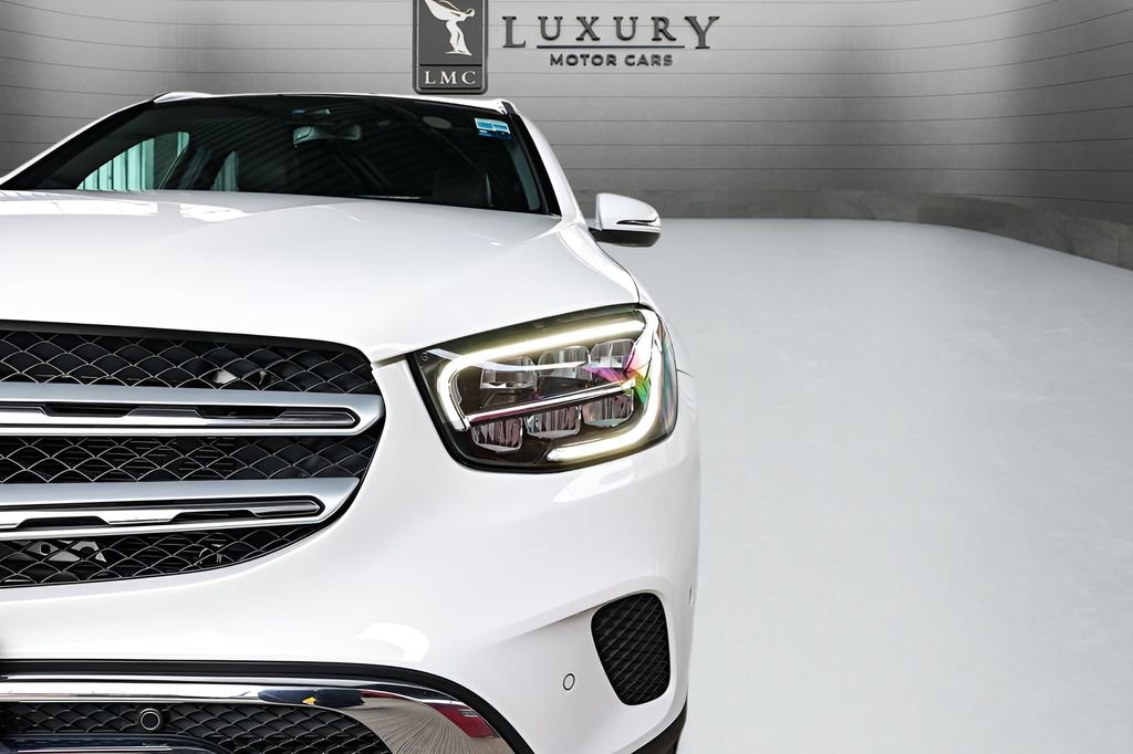 Used 2022 Mercedes-Benz GLC 300 4MATIC image 13