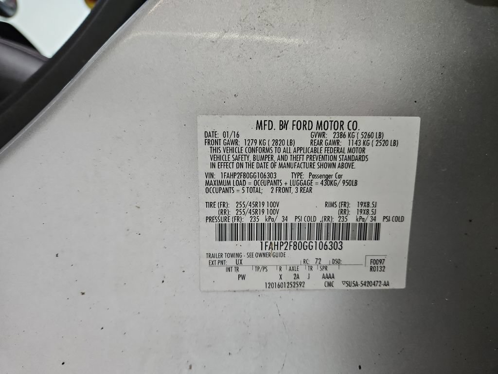 Used 2016 Ford Taurus Limited FWD image 29