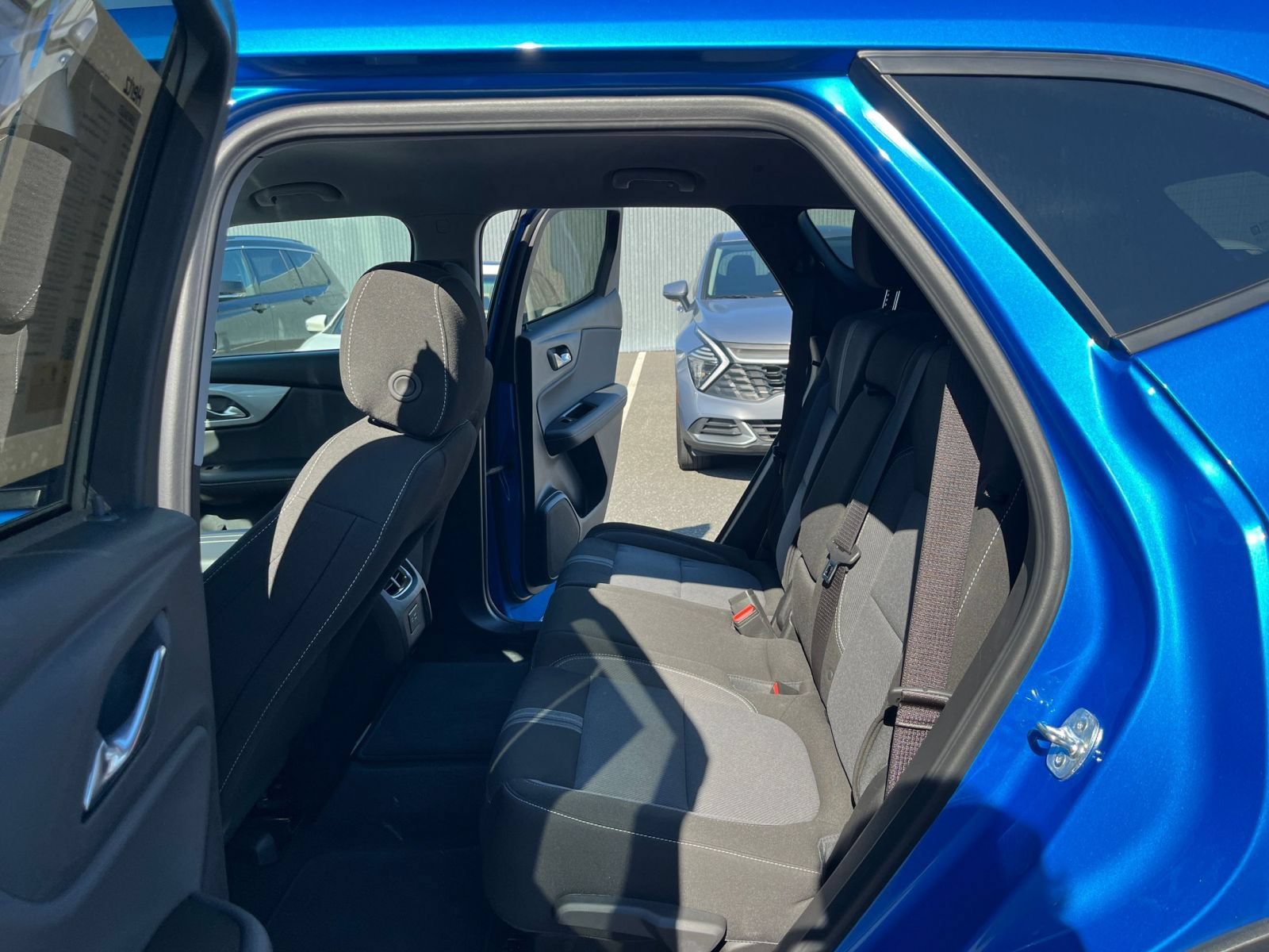 Used 2025 Chevrolet Blazer LT FWD image 26