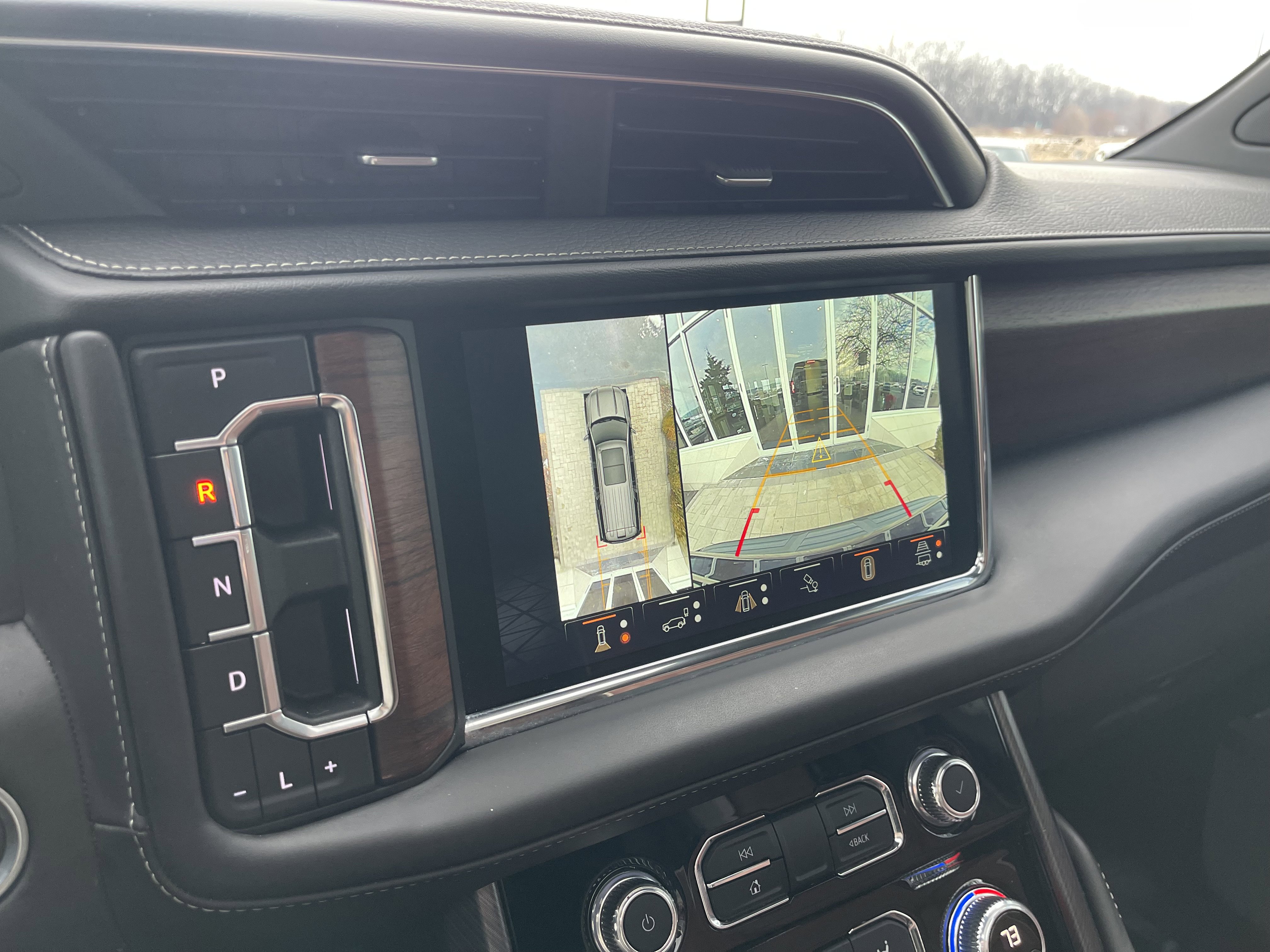 Used 2023 GMC Yukon Denali Ultimate image 14