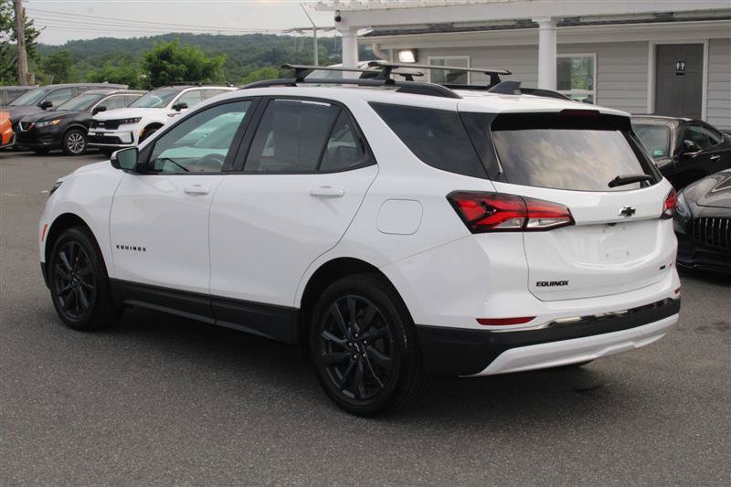 Used 2023 Chevrolet Equinox RS w/ RS Leather Package AWD/4WD image 7
