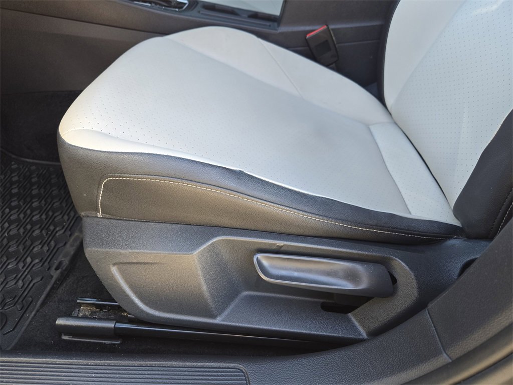 Used 2021 Volkswagen Jetta R-Line w/ R-Line Cold Weather Package image 26