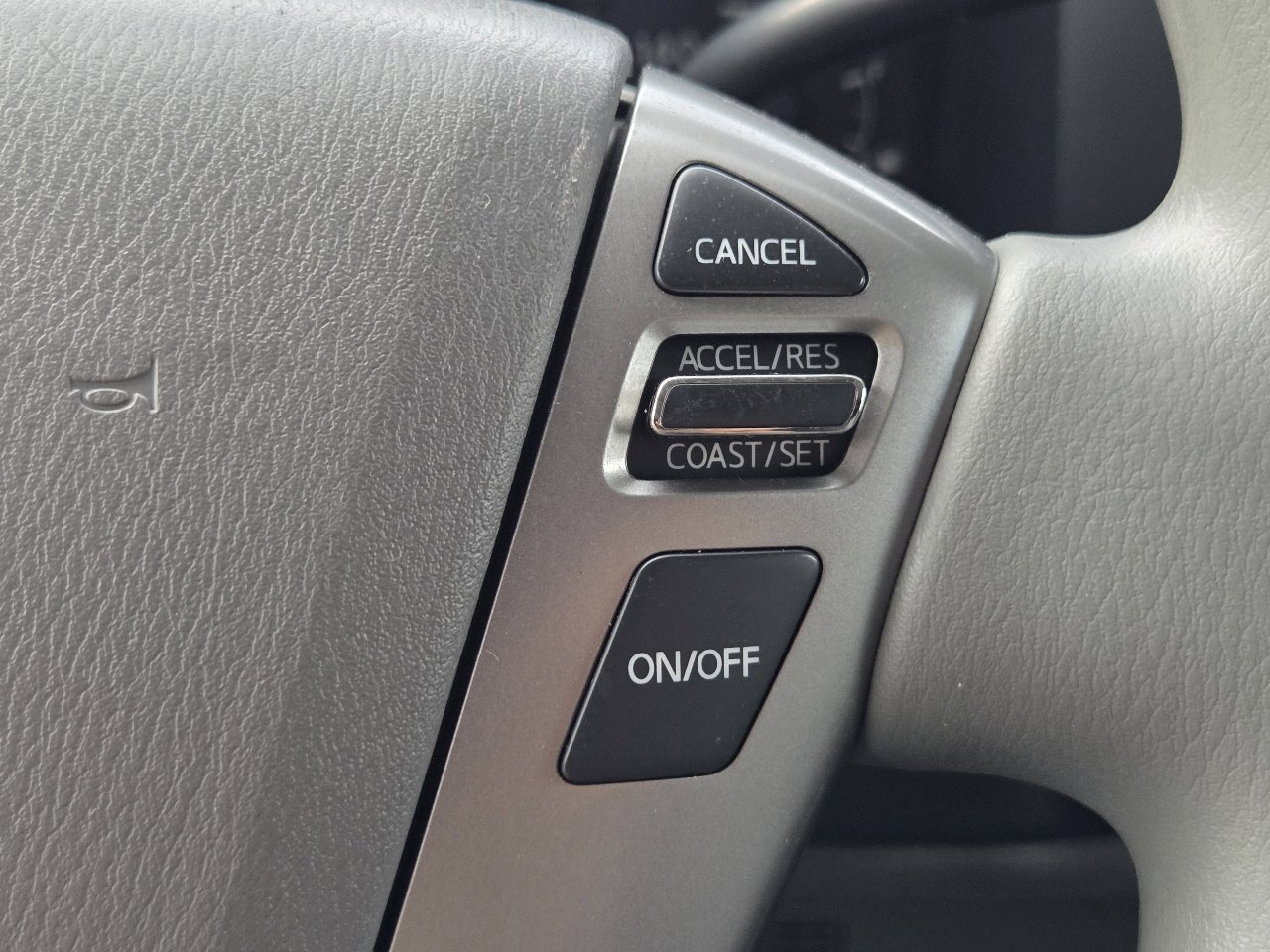 Used 2020 Nissan NV 3500 SV image 22