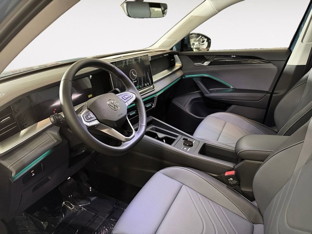 New 2026 Volkswagen Tiguan SE AWD/4WD image 10