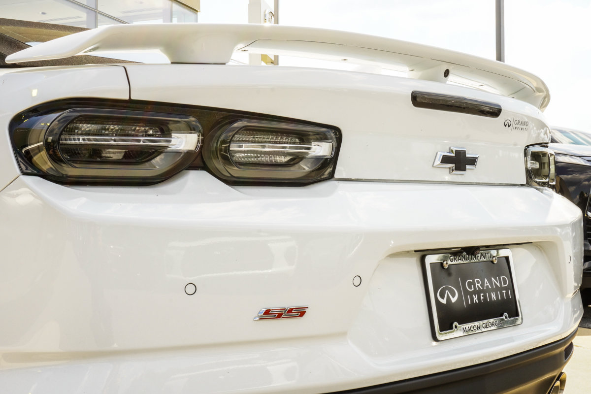 Used 2023 Chevrolet Camaro SS RWD image 14