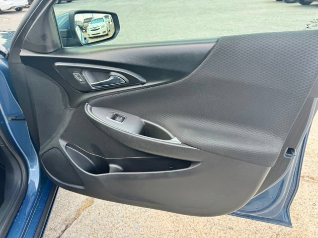 Used 2025 Chevrolet Malibu LT FWD image 28