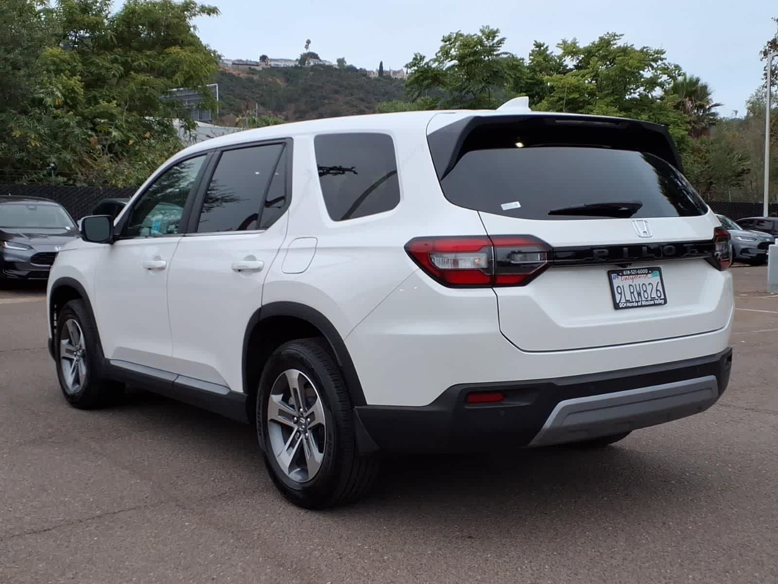 Certified 2024 Honda Pilot EX-L image 7