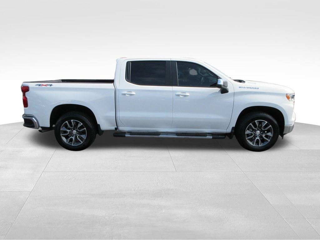Certified 2023 Chevrolet Silverado 1500 LT w/ Leather Package AWD/4WD image 6