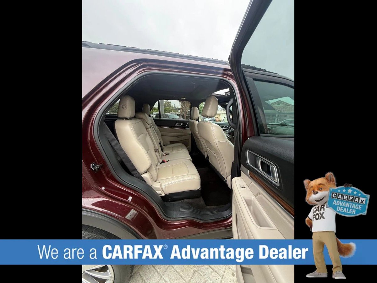 Used 2018 Ford Explorer Limited w/ Equipment Group 301A FWD image 18