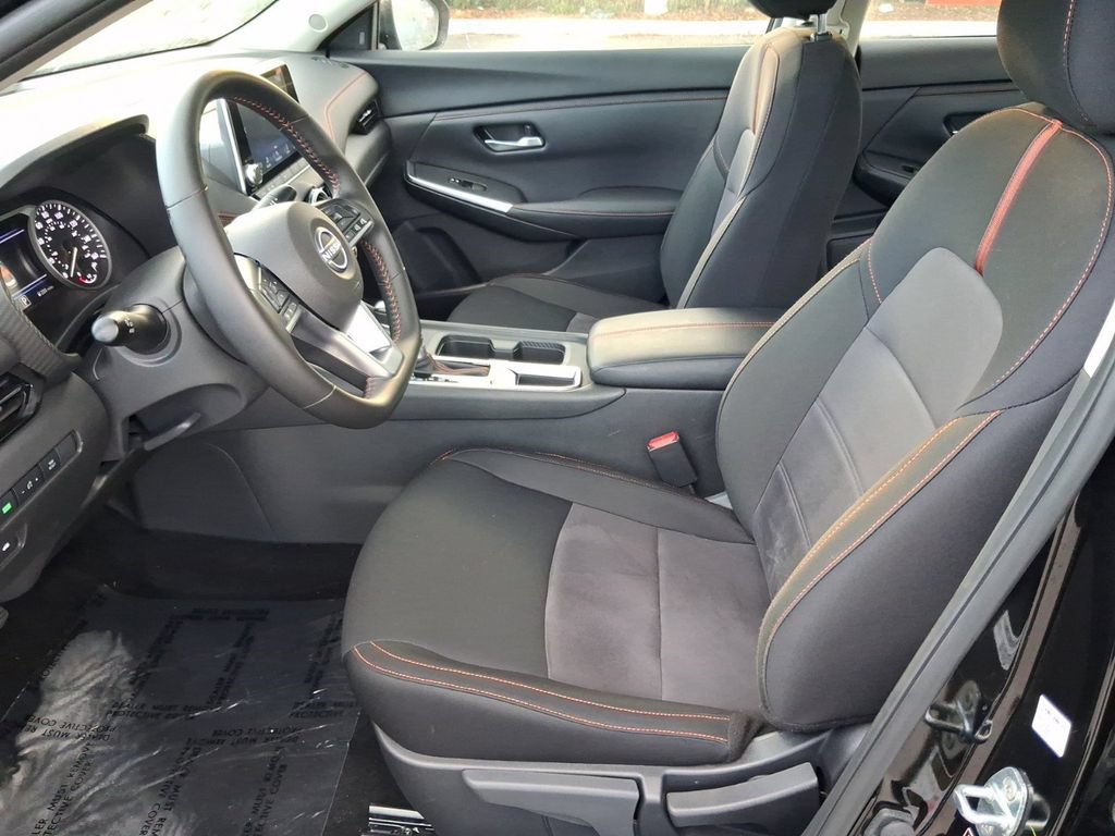 Used 2025 Nissan Sentra SR w/ Midnight Edition FWD image 20