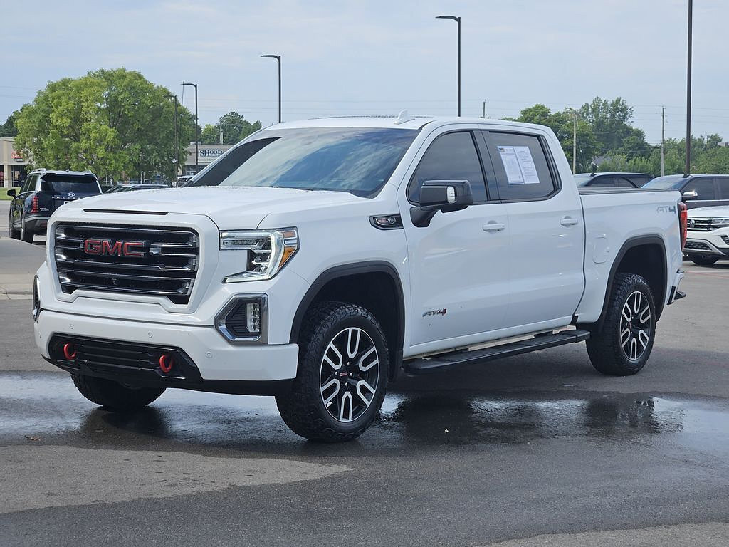 Used 2021 GMC Sierra 1500 AT4 w/ AT4 Value Package AWD/4WD image 2