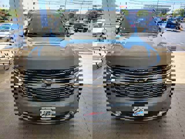 Used 2023 Chevrolet Suburban Premier AWD/4WD image 14