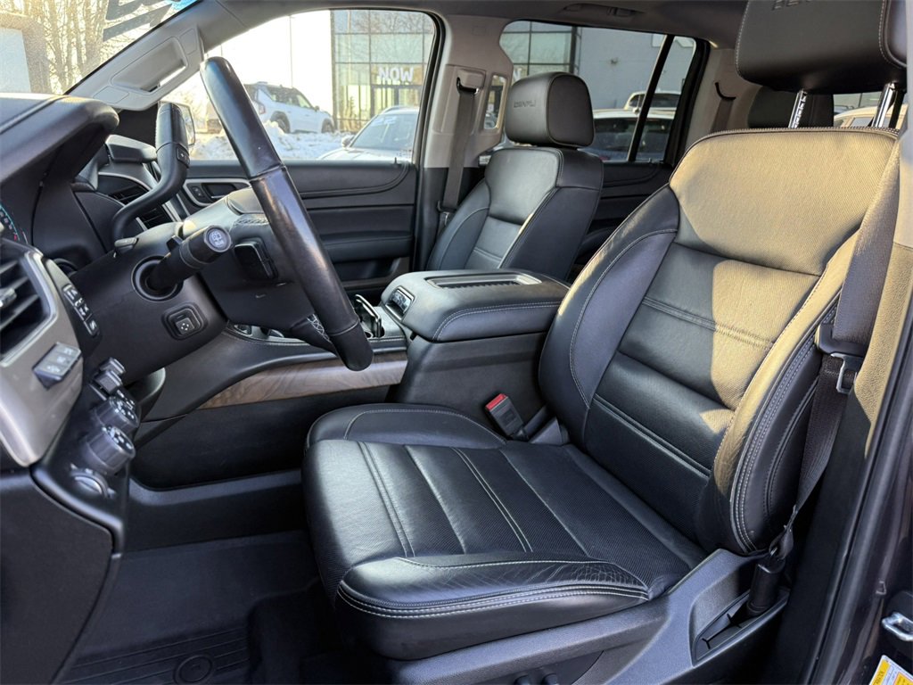 Used 2018 GMC Yukon XL Denali w/ Denali Ultimate Package image 16