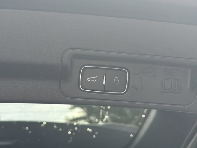 Used 2021 Ford Explorer Limited w/ Hybrid Equipment Group 310A AWD/4WD image 21