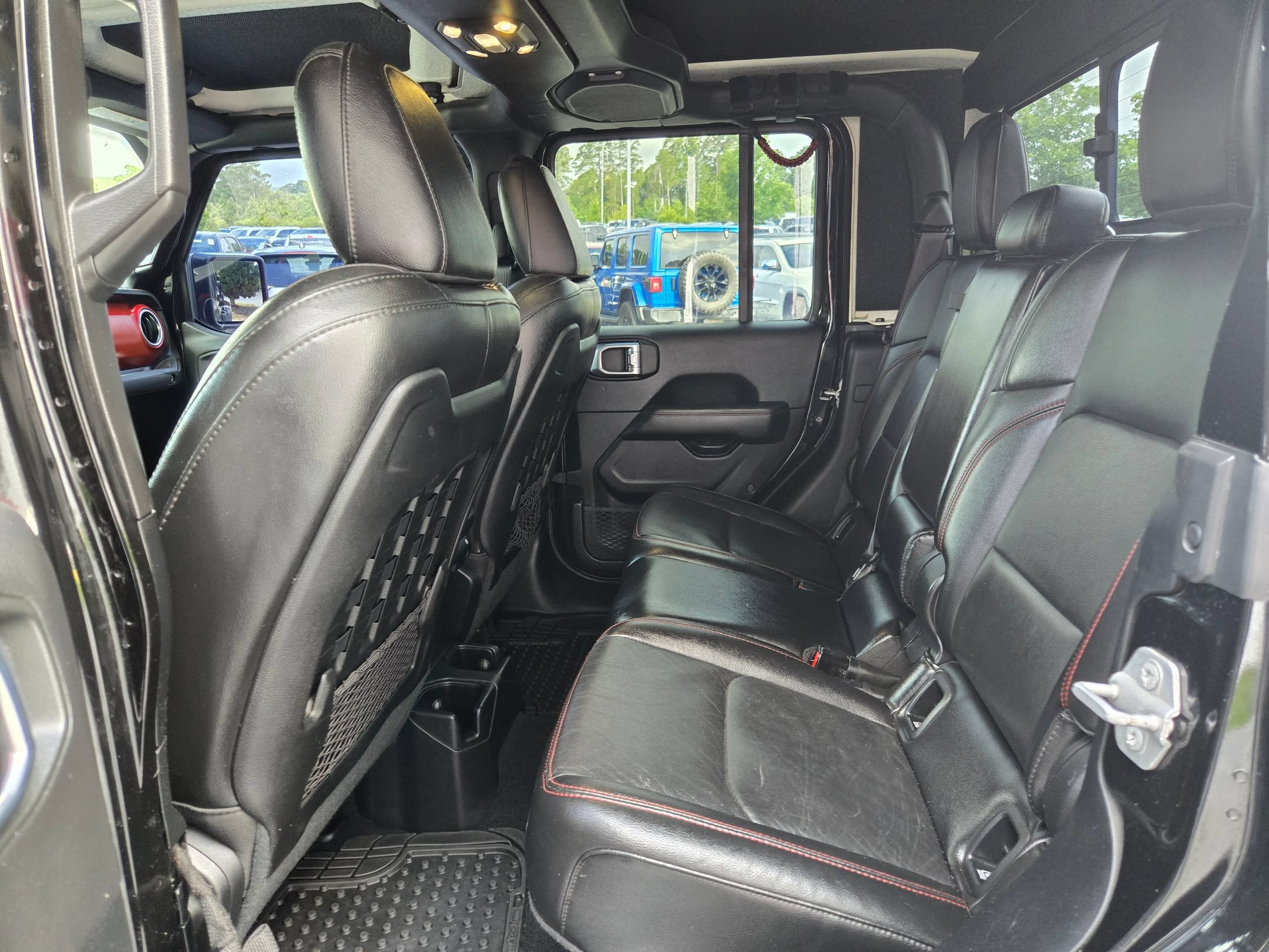 Used 2020 Jeep Gladiator Rubicon AWD/4WD image 34