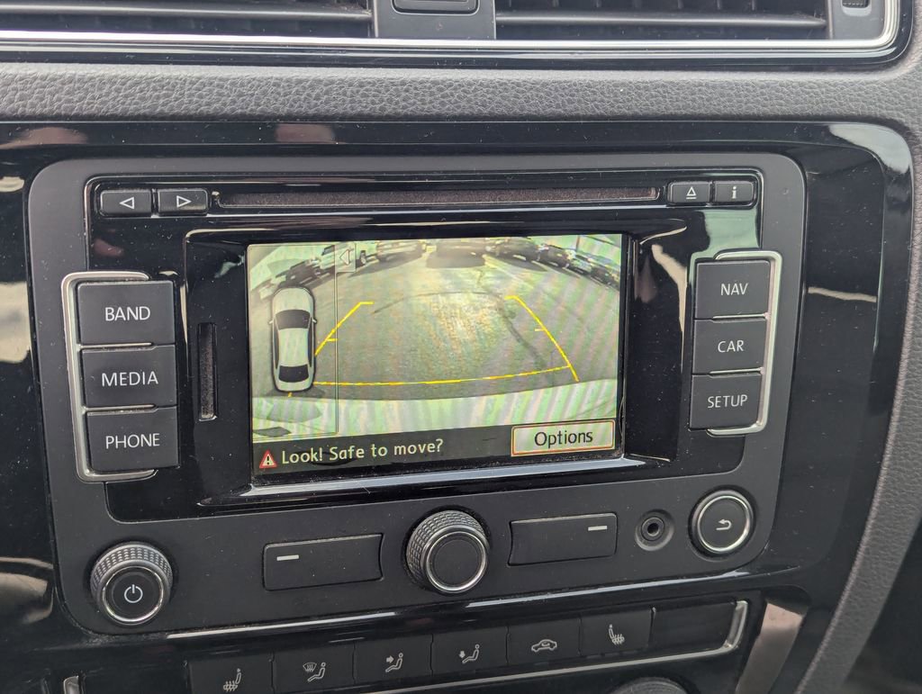 Used 2015 Volkswagen Jetta SEL Premium image 20