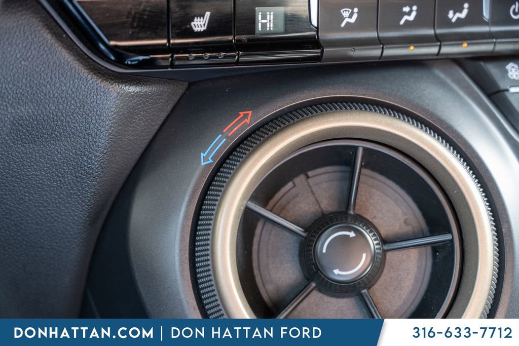 Used 2024 Chevrolet Blazer Premier AWD/4WD image 11