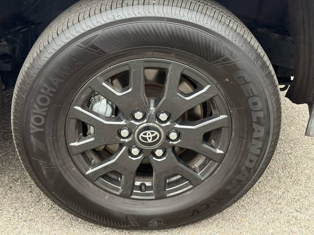 Used 2025 Toyota 4Runner SR5 image 16