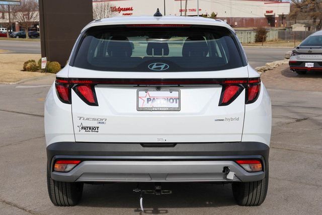 New 2026 Hyundai Tucson Blue SE w/ Tow & Go Package AWD/4WD image 4
