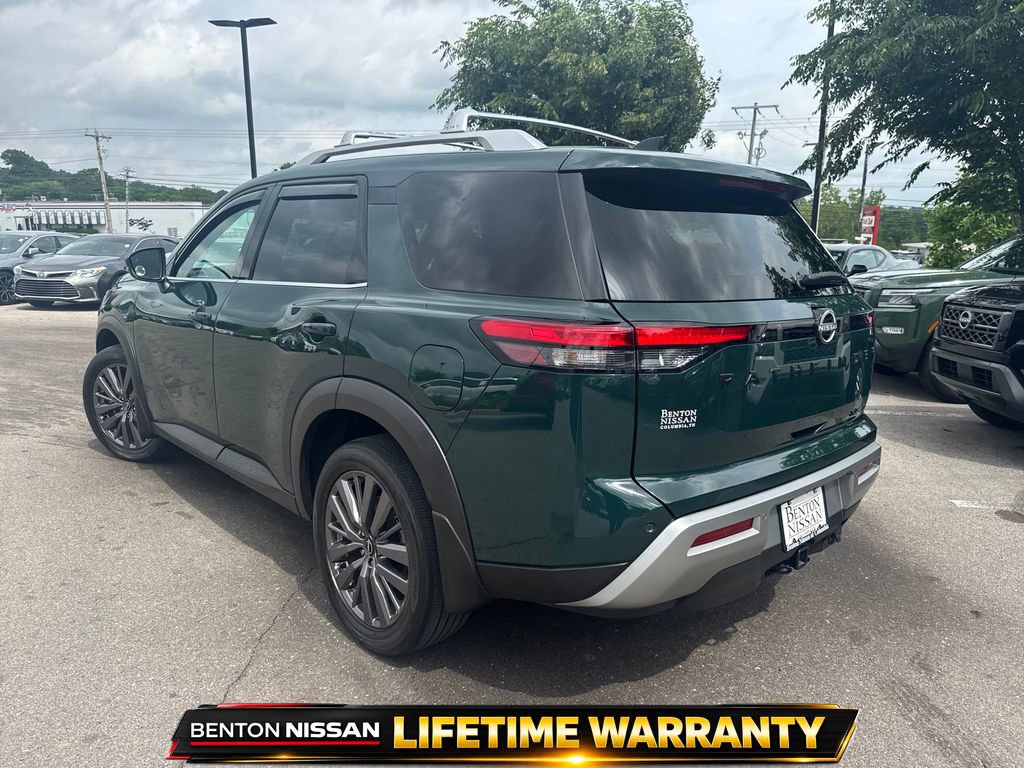 Used 2023 Nissan Pathfinder SL w/ SL Premium Package AWD/4WD image 7