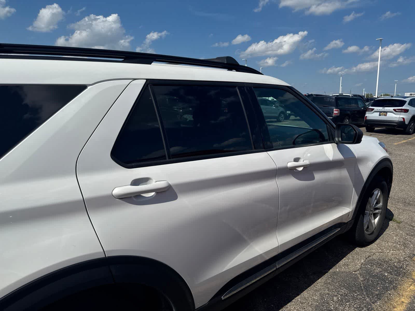 Used 2023 Ford Explorer XLT w/ Equipment Group 202A AWD/4WD image 29