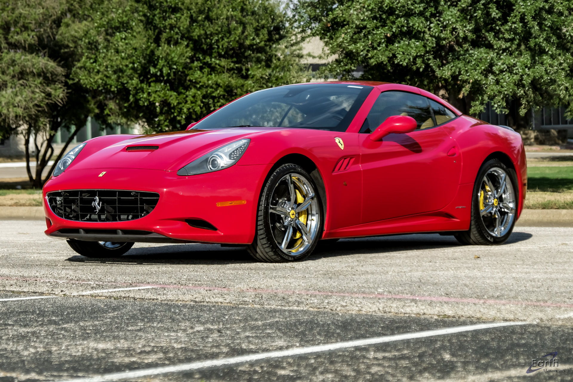 Used 2014 Ferrari California RWD image 6