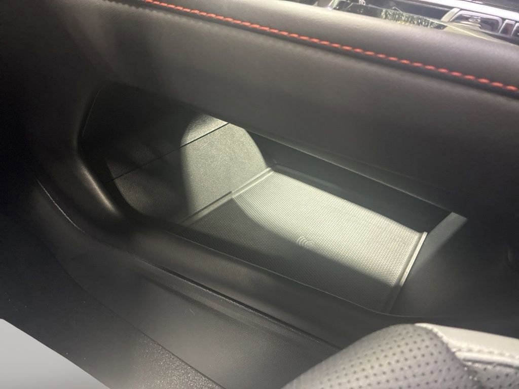 Used 2025 Volkswagen Atlas Peak Edition SE image 23