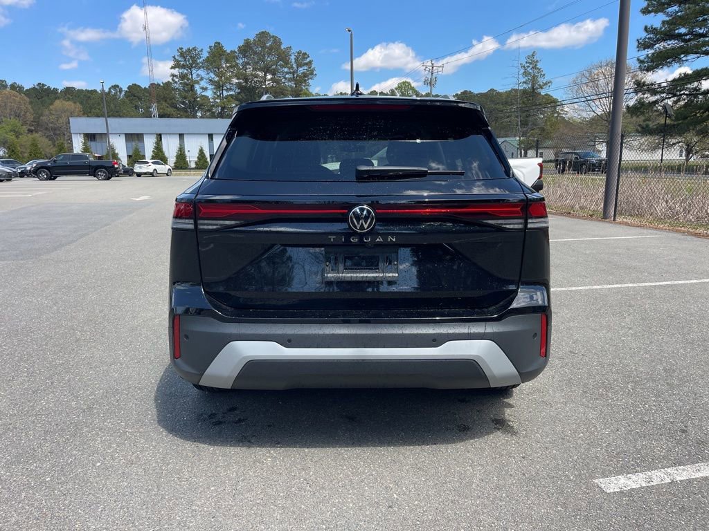 New 2026 Volkswagen Tiguan S FWD image 5