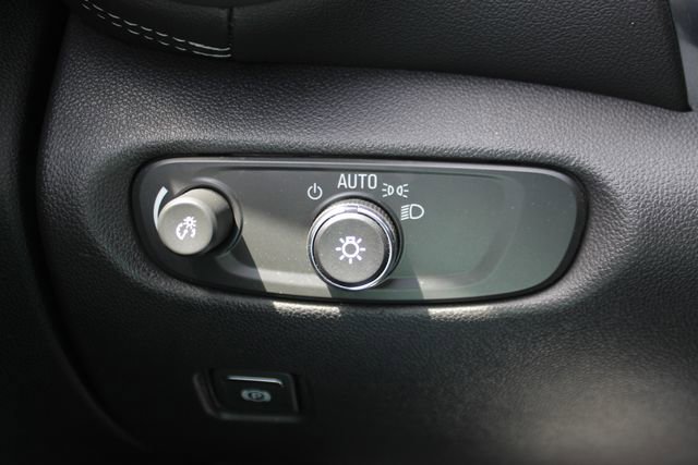 Used 2024 Chevrolet Blazer LT w/ Convenience Package FWD image 16