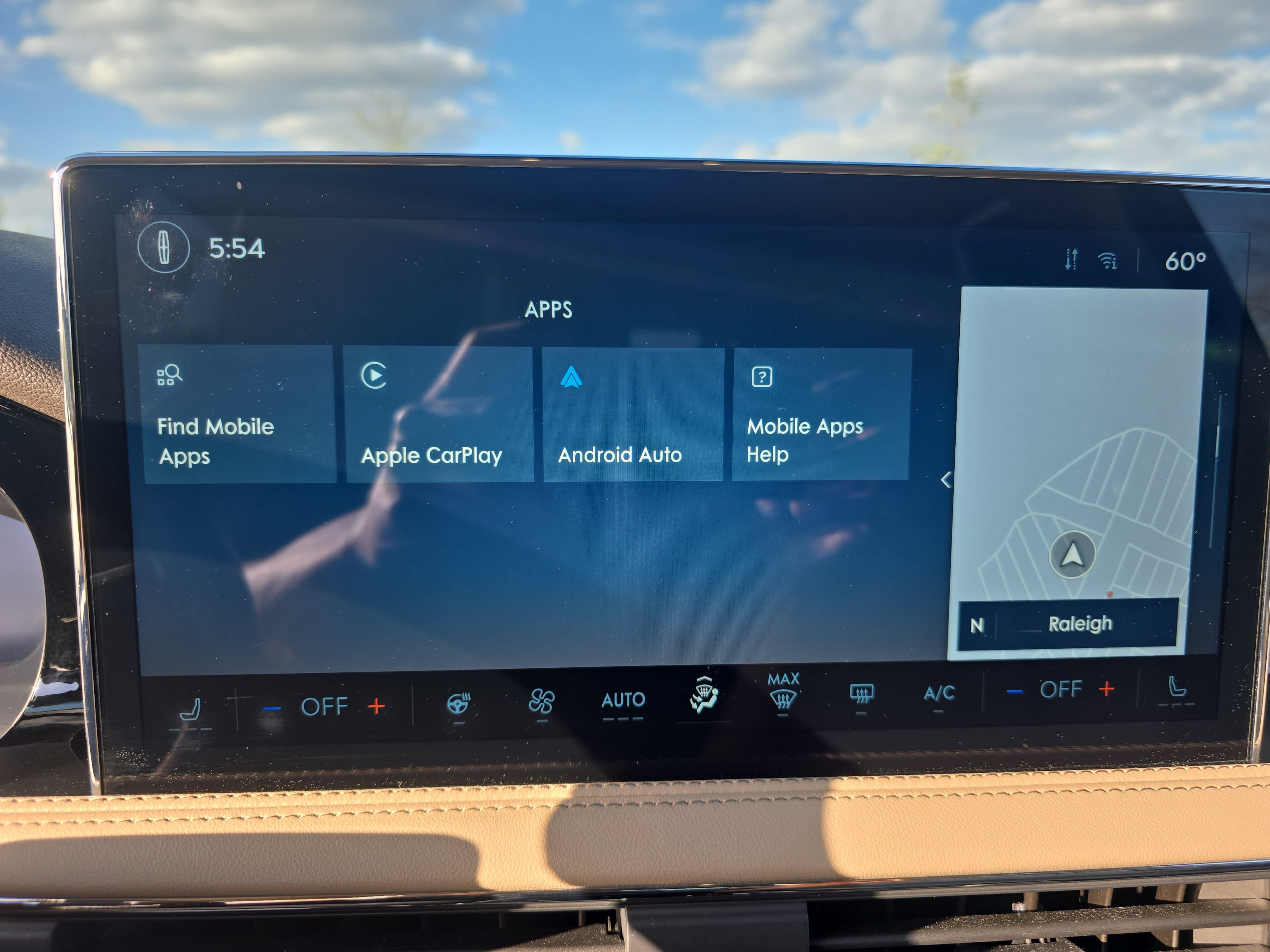 Certified 2023 Lincoln Corsair AWD w/ Equipment Group 102A image 22