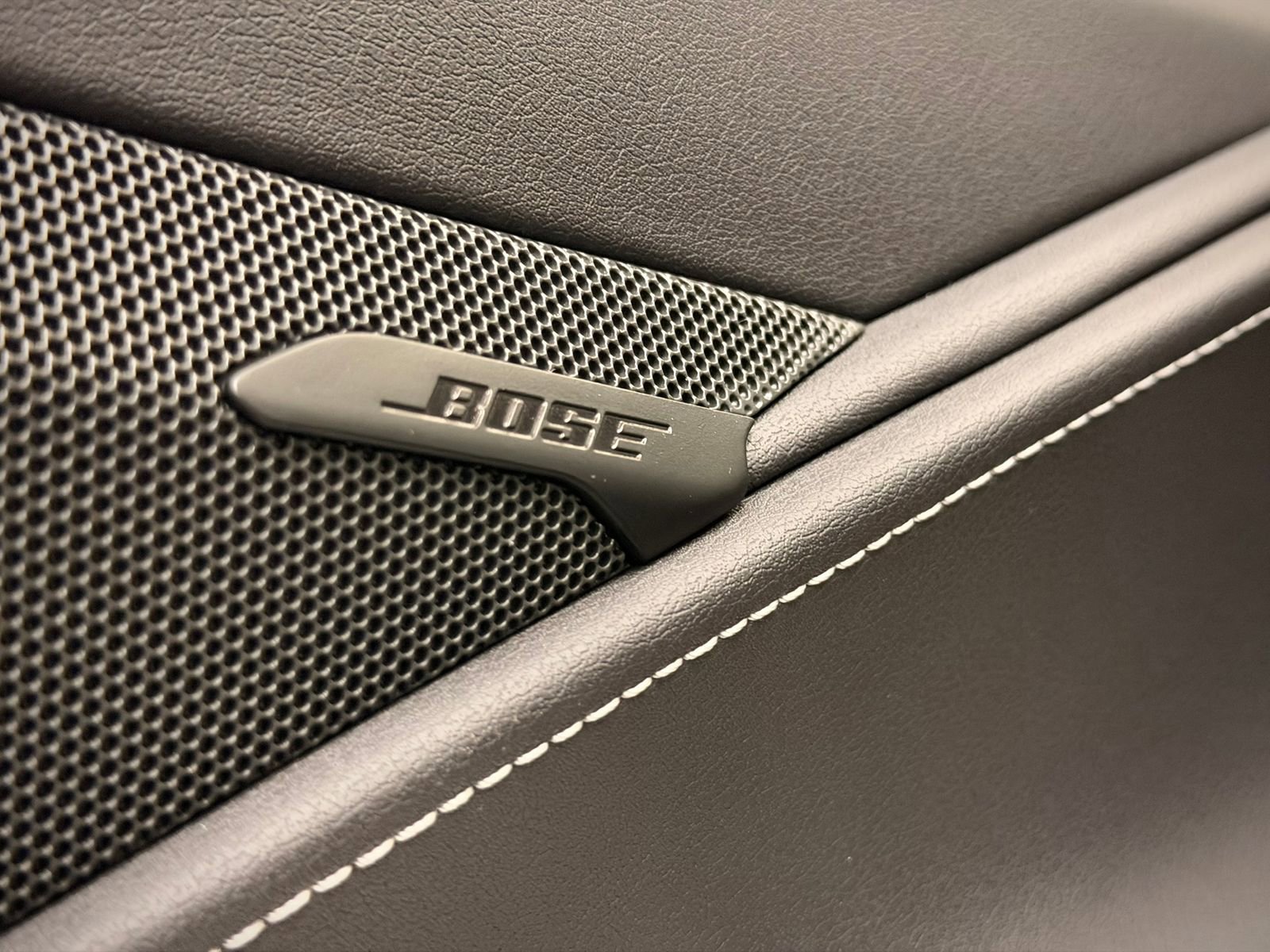 Used 2024 Chevrolet Corvette Stingray Coupe w/ Battery Protection Package RWD image 34