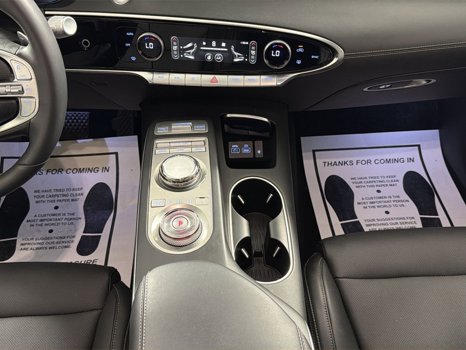 Used 2023 Genesis GV70 2.5T w/ Select Package image 22