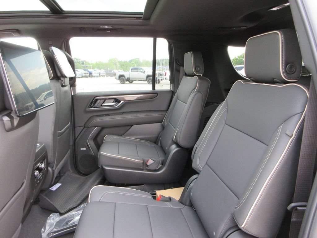 New 2026 GMC Yukon XL Elevation w/ Elevation Premium Package AWD/4WD image 12
