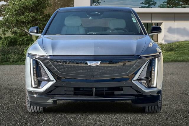 New 2026 Cadillac Lyriq Sport w/ LPO, Floor Liner Package image 9