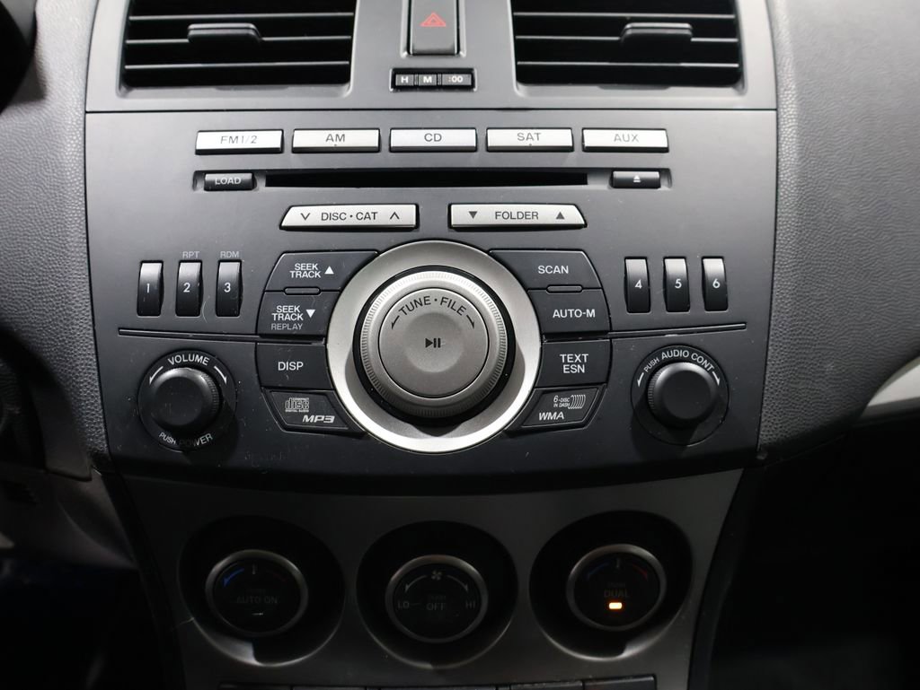 Used 2010 MAZDA MAZDA3 s Grand Touring image 29