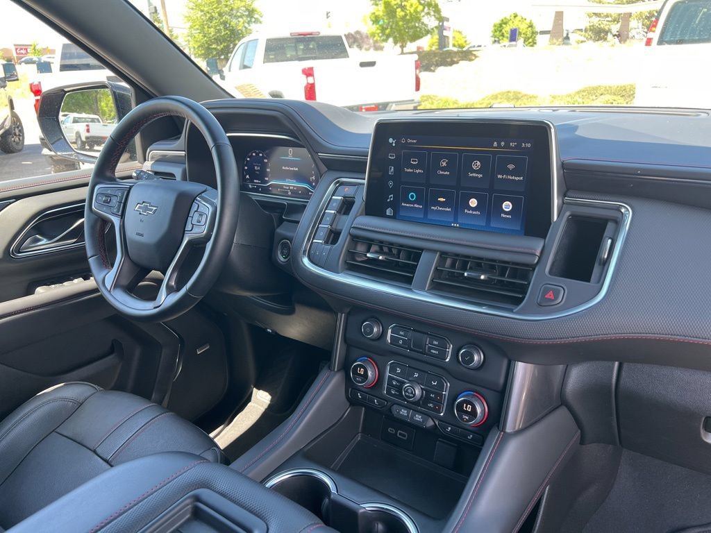 Used 2024 Chevrolet Tahoe RST w/ Luxury Package AWD/4WD image 18