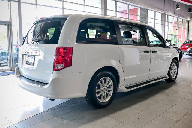 Used 2019 Dodge Grand Caravan SE FWD image 5