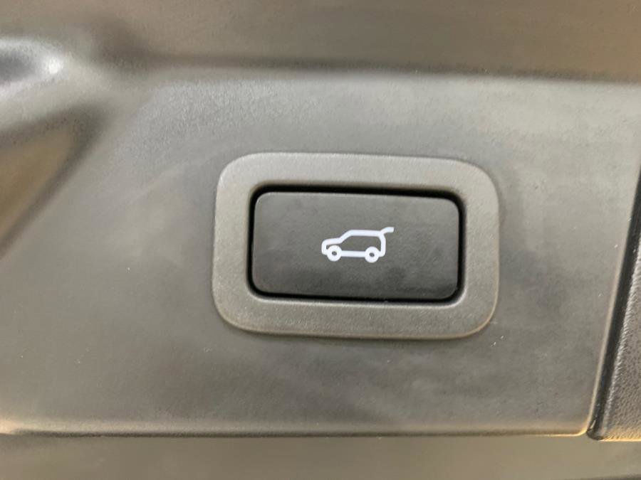 Used 2020 Land Rover Range Rover Velar R-Dynamic HSE image 51